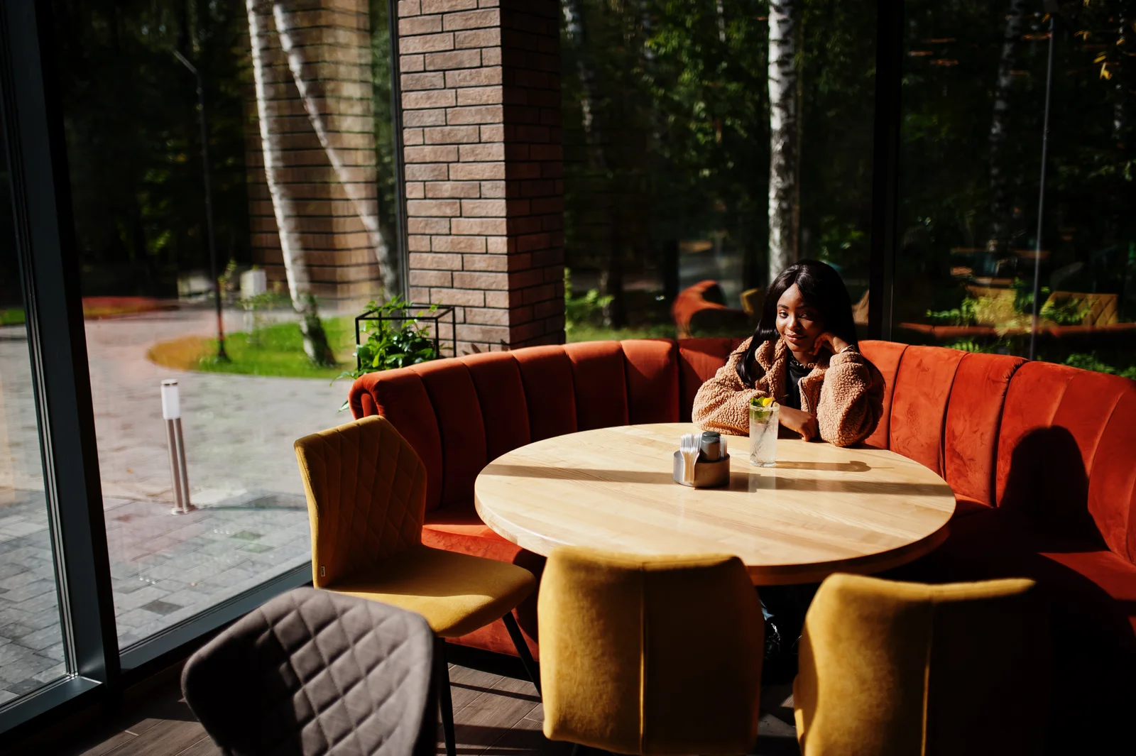 commercial cafe furniture
